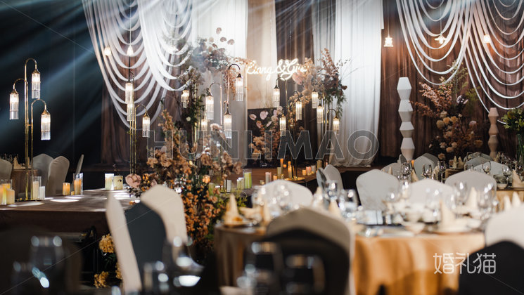 珠海粤财皇冠假日酒店-