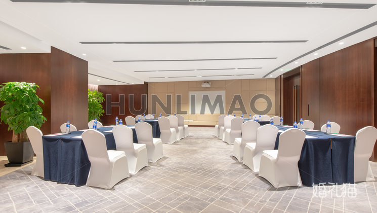 珠海粤财皇冠假日酒店-