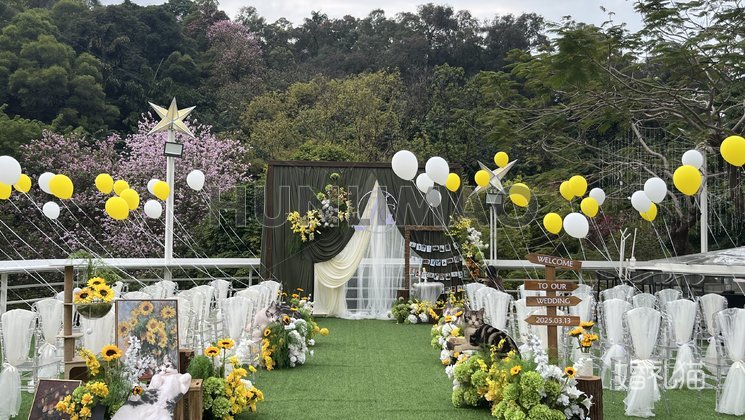 绿岛西餐户外草坪婚礼-