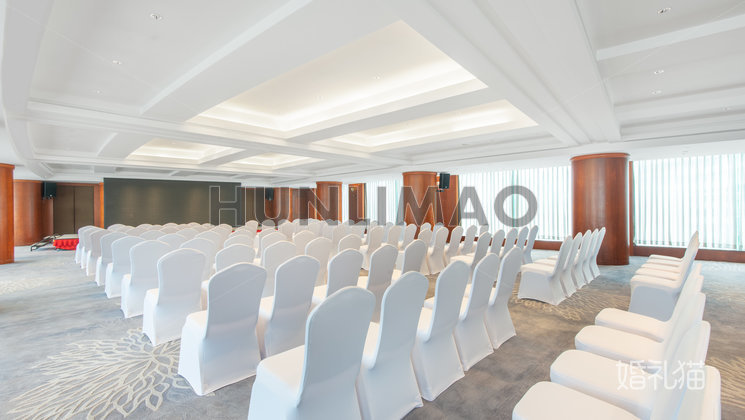 珠海粤财皇冠假日酒店-