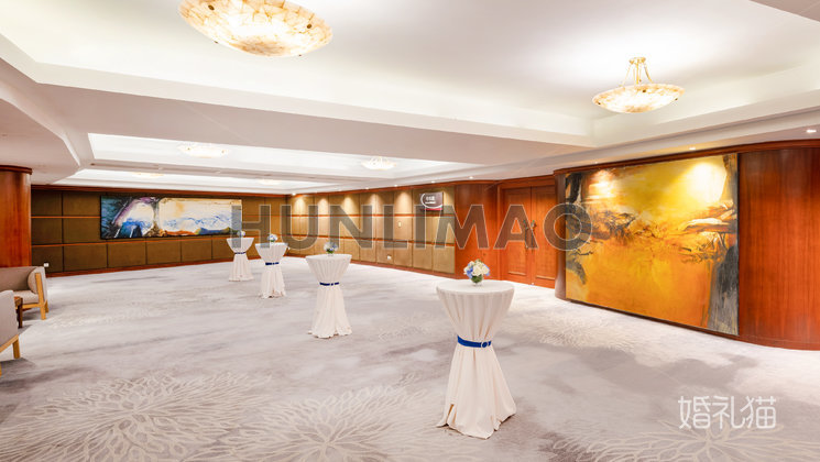 珠海粤财皇冠假日酒店-