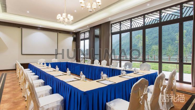 韶关乳源蓝山源岭南东方温泉酒店-