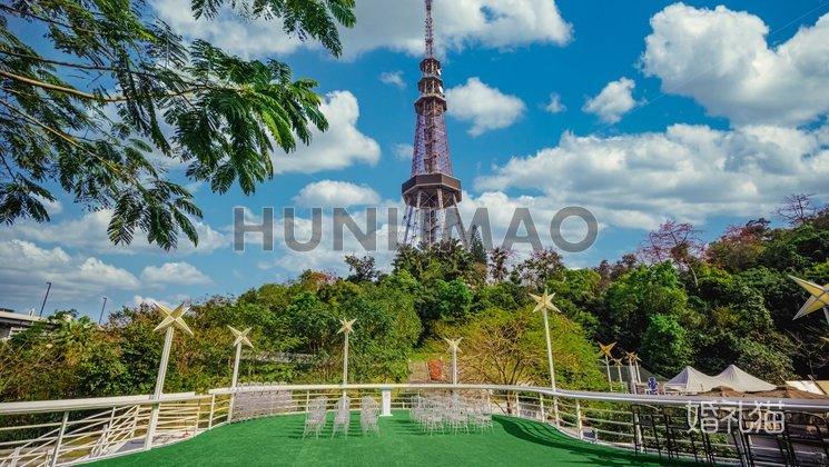 绿岛西餐户外草坪婚礼-