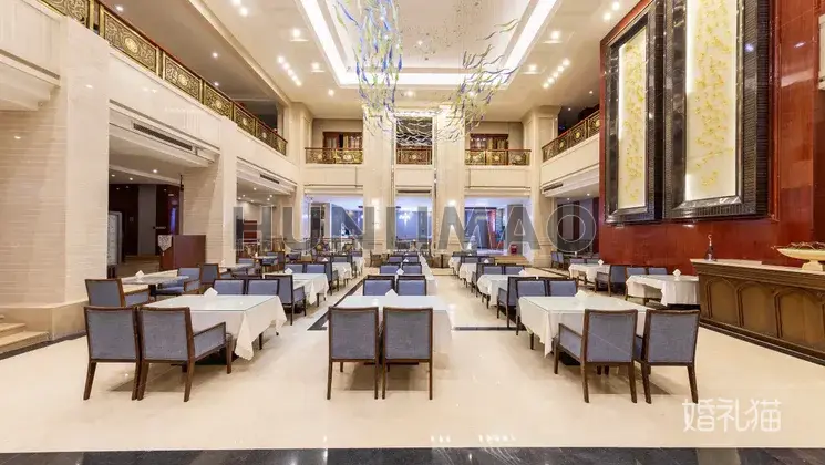 岷山天瑞大酒店 -