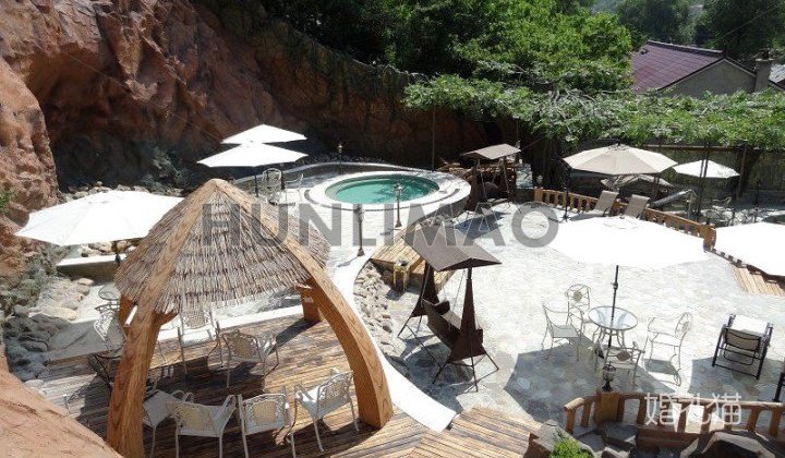 鞍山龙源假日温泉酒店-