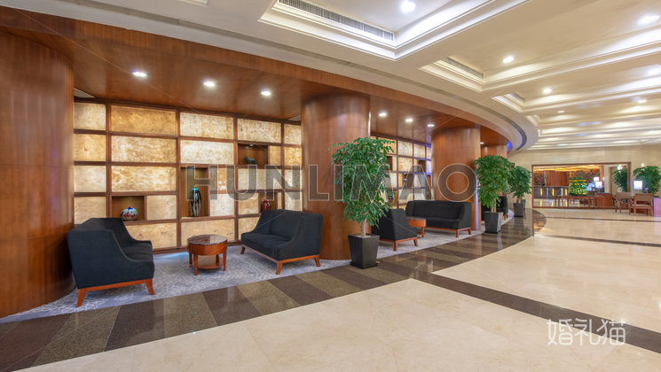 珠海粤财皇冠假日酒店-