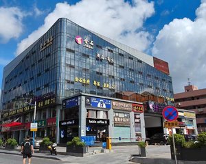  金石酒店（广州南方医院同和地铁站店）