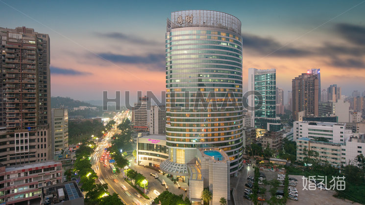 珠海粤财皇冠假日酒店-