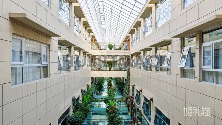 拉萨吉彩国际酒店(布达拉宫八廓街店)-