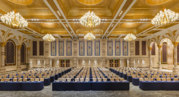 拉萨圣地天堂洲际大饭店