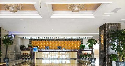 htl_a7135abac8434f86a18d723ff5eeb03c.jpg