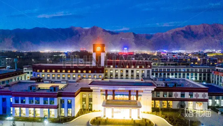 拉萨乃仓大酒店-