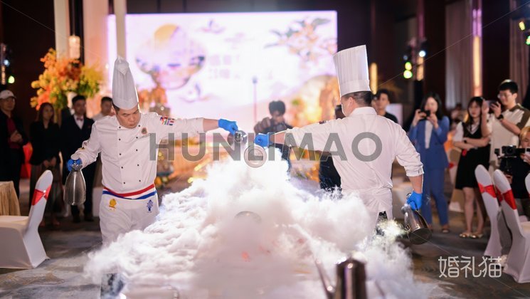 珠海粤财皇冠假日酒店-