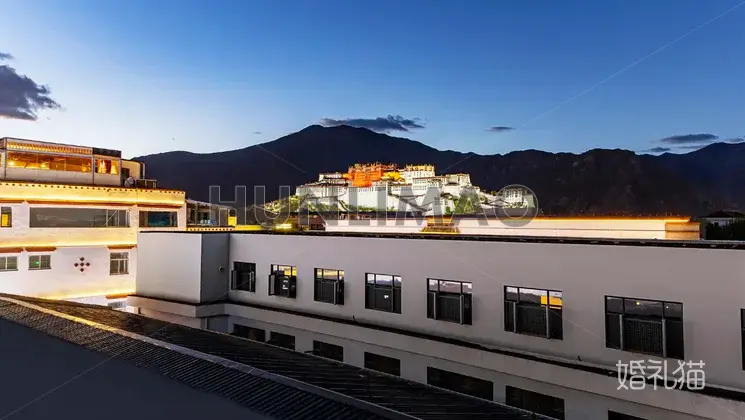 拉萨吉彩国际酒店(布达拉宫八廓街店)-