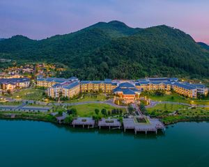 韶关乳源蓝山源岭南东方温泉酒店